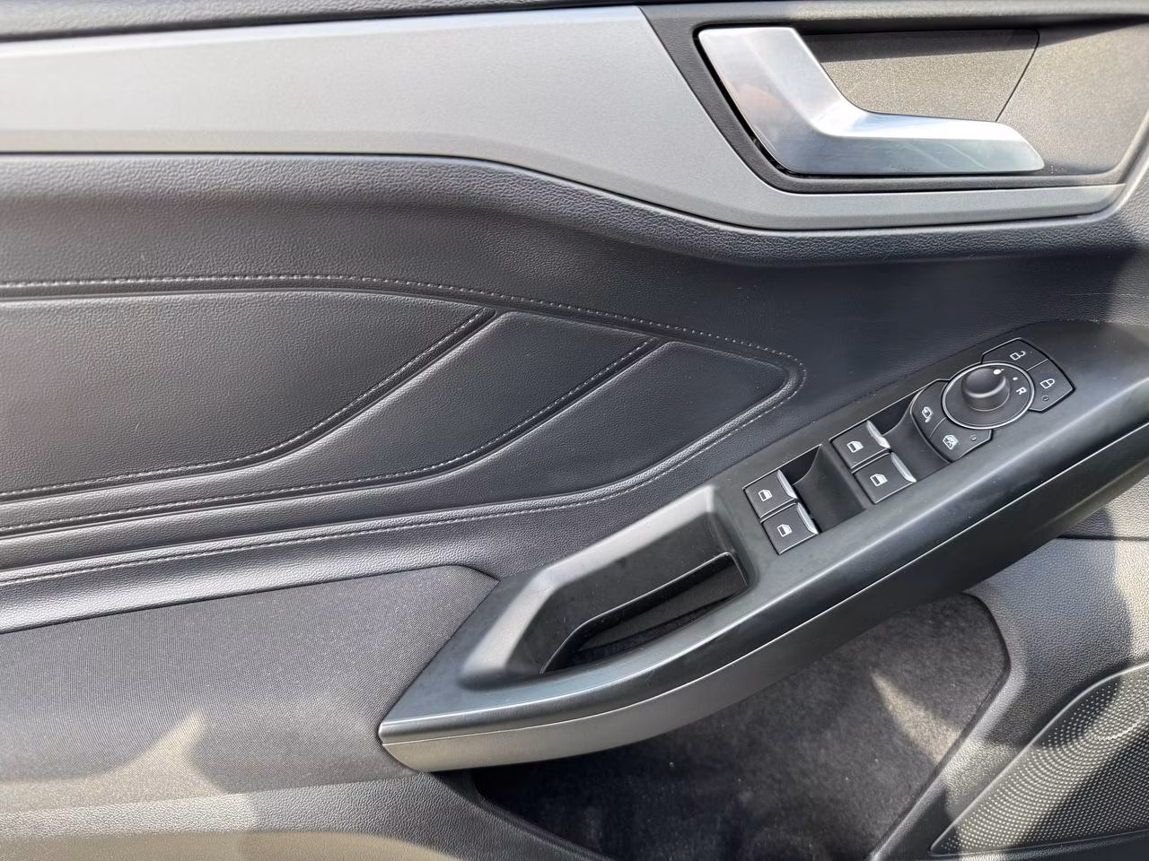 Ford Focus фото 16