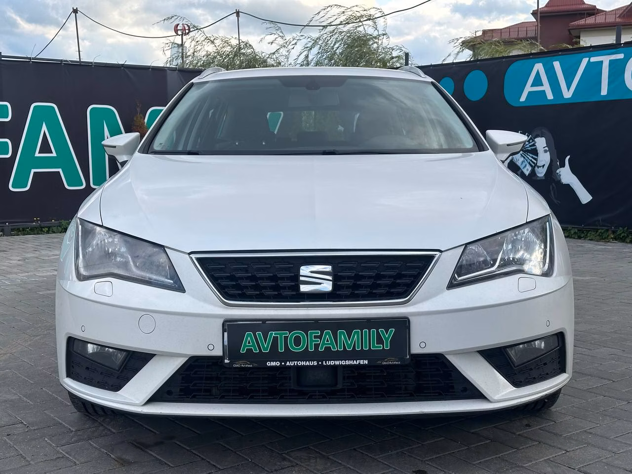 SEAT Leon фото 2