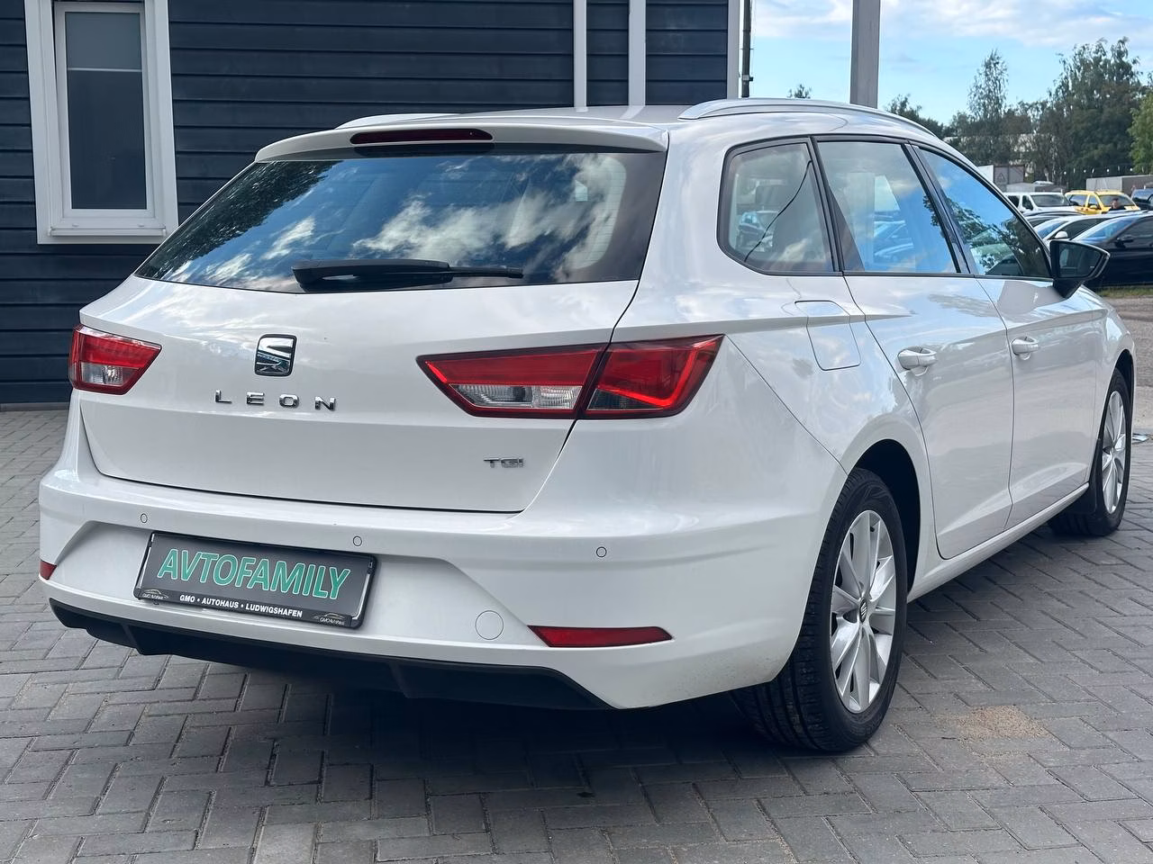 SEAT Leon фото 8