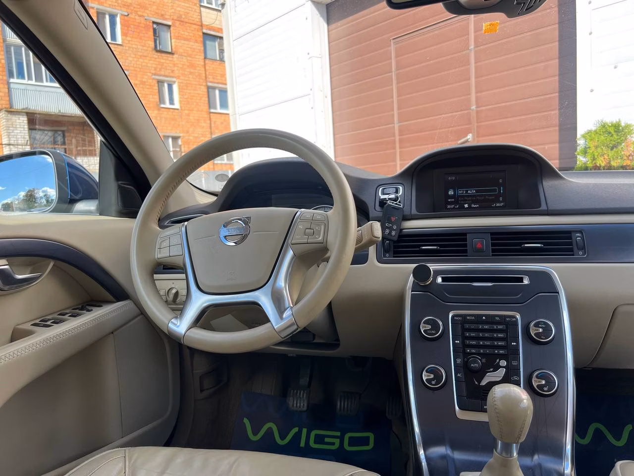 Volvo V70 фото 9