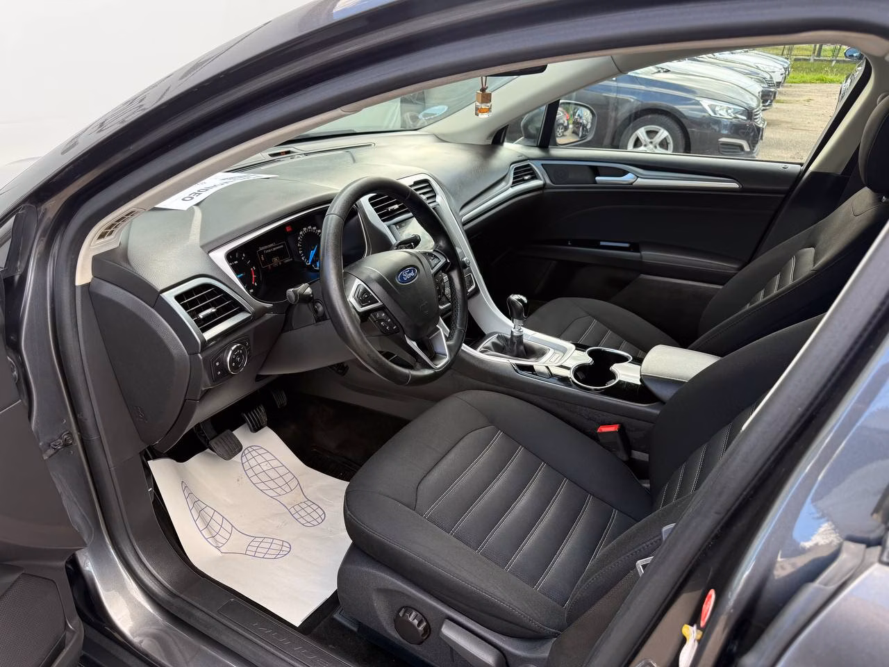 Ford Mondeo фото 8