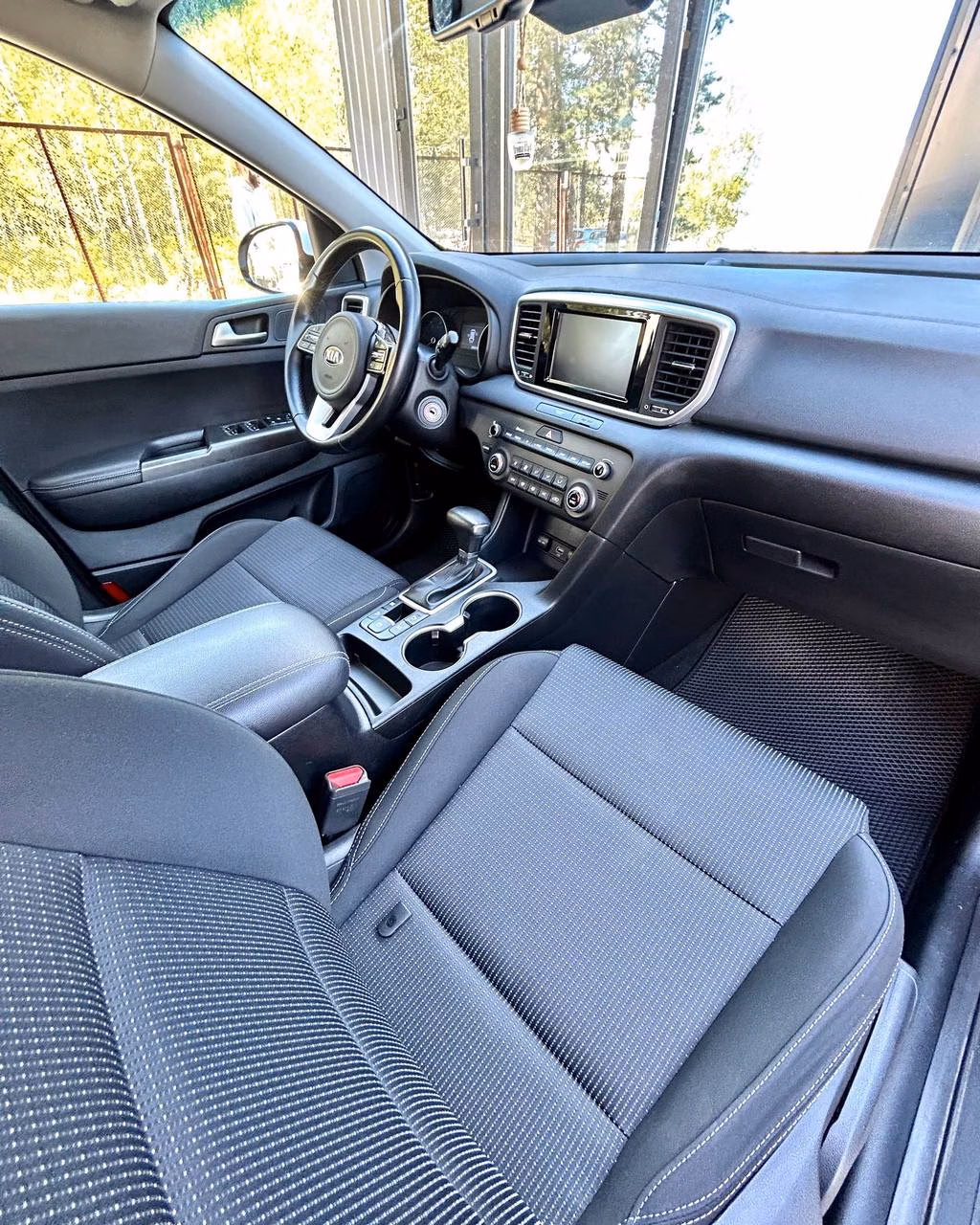 Kia Sportage фото 12
