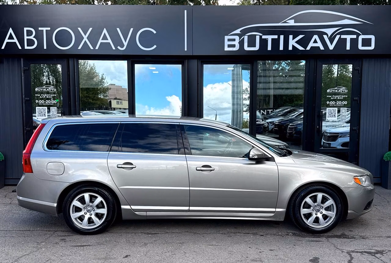 Volvo V70 фото 8