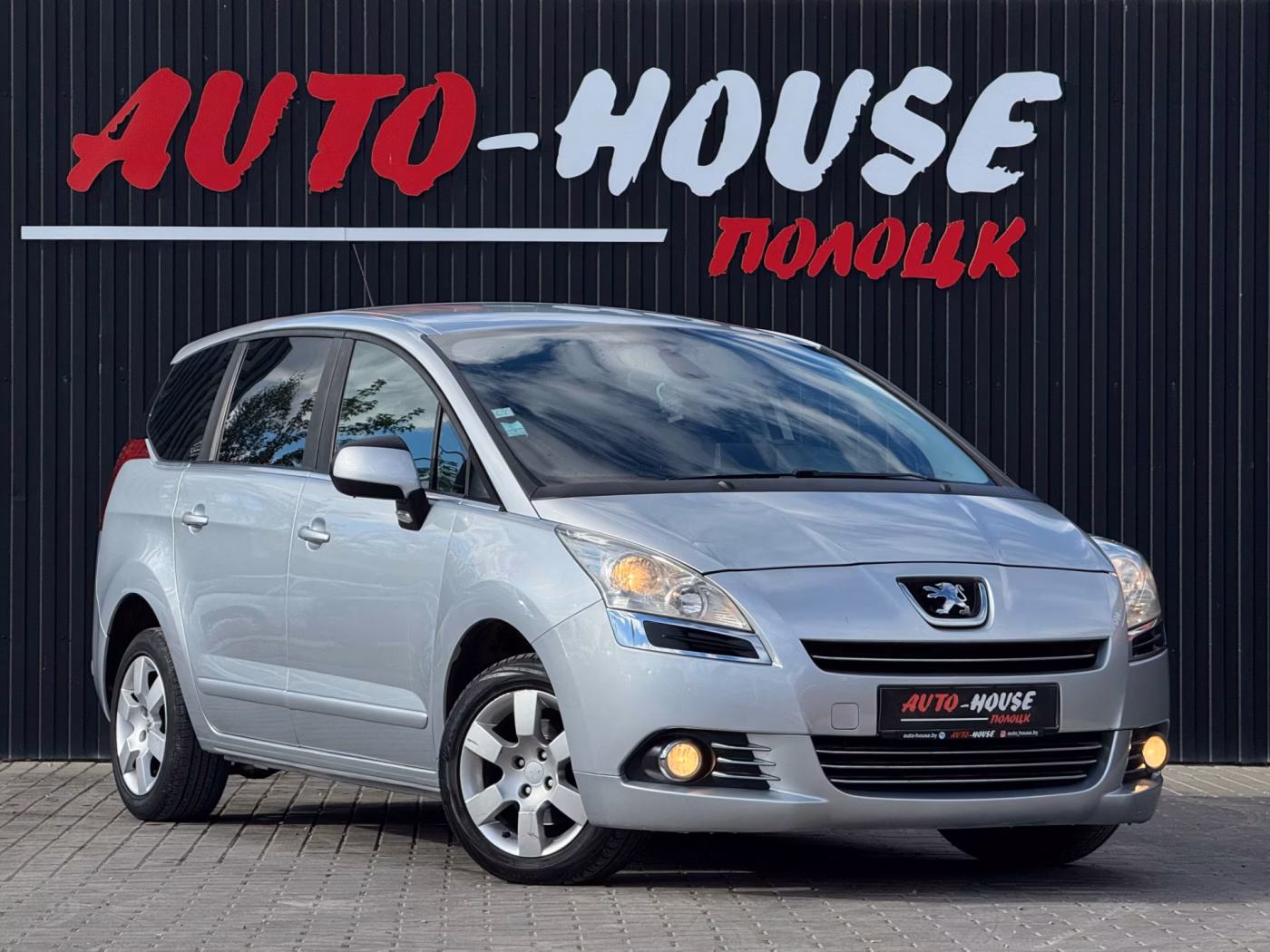 Peugeot 5008 фото 3