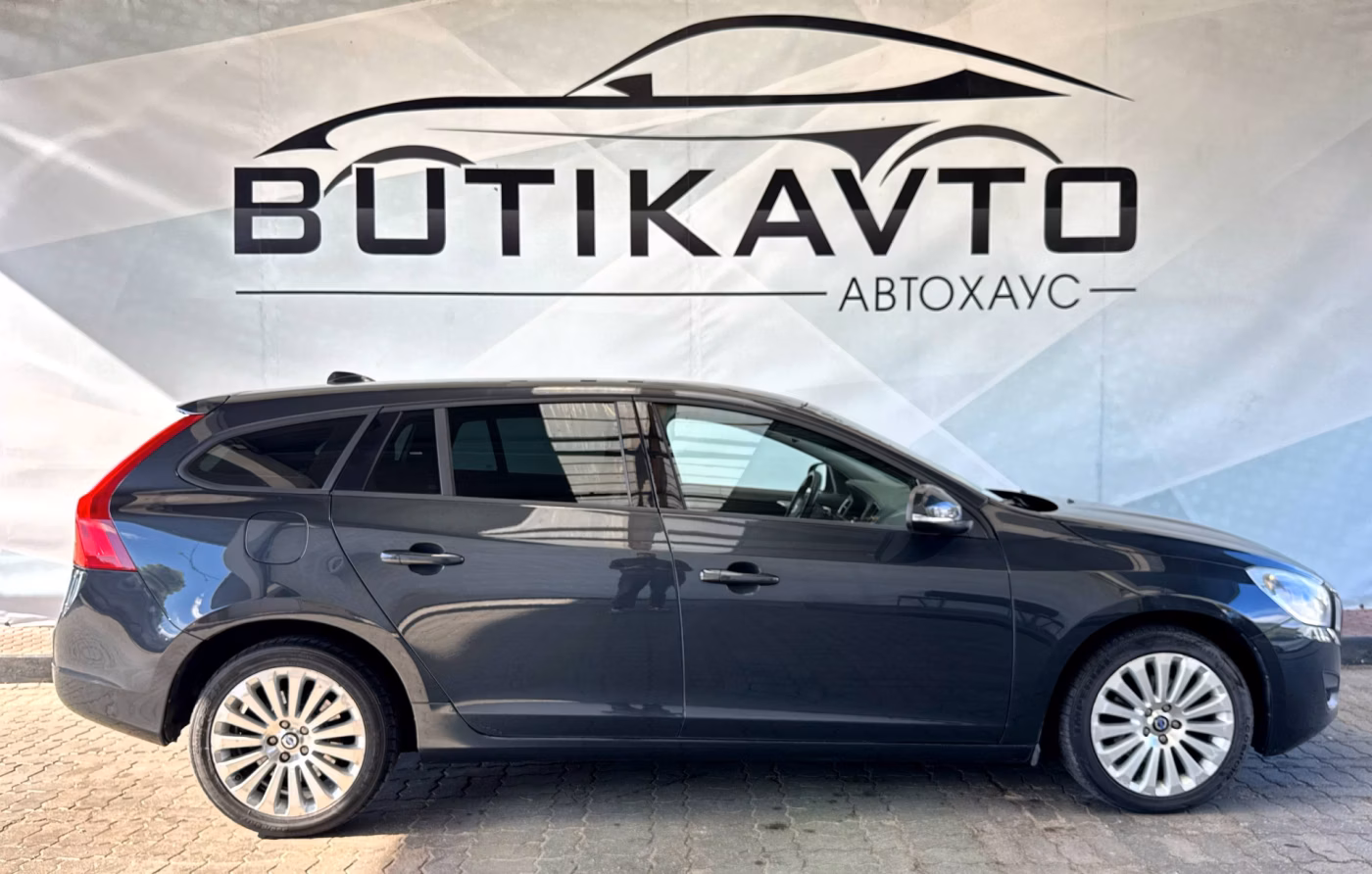 Volvo V60 фото 8