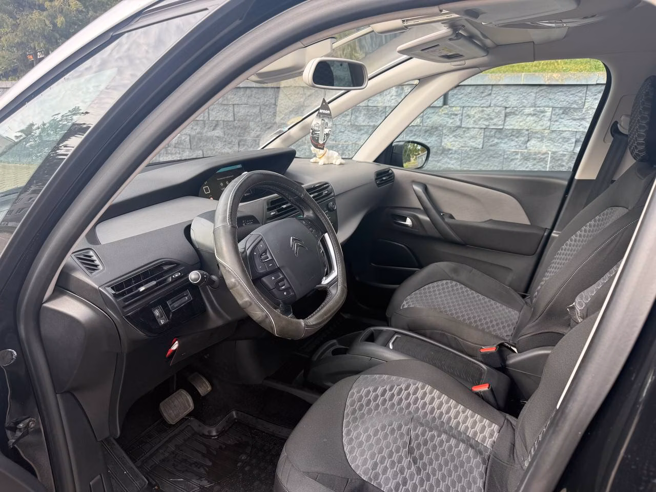 Citroen C4 Grand Spacetourer фото 11