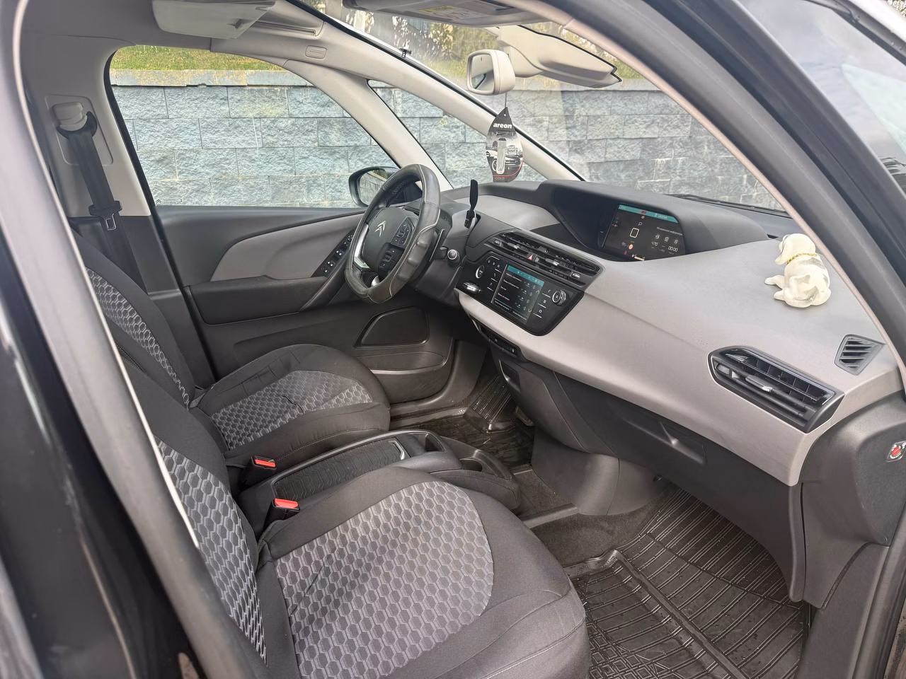 Citroen C4 Grand Spacetourer фото 12