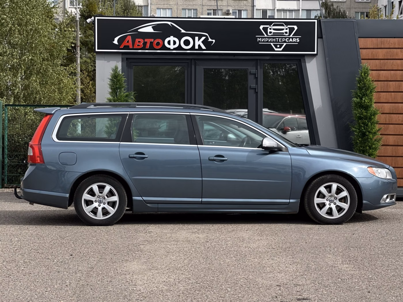 Volvo V70 фото 2