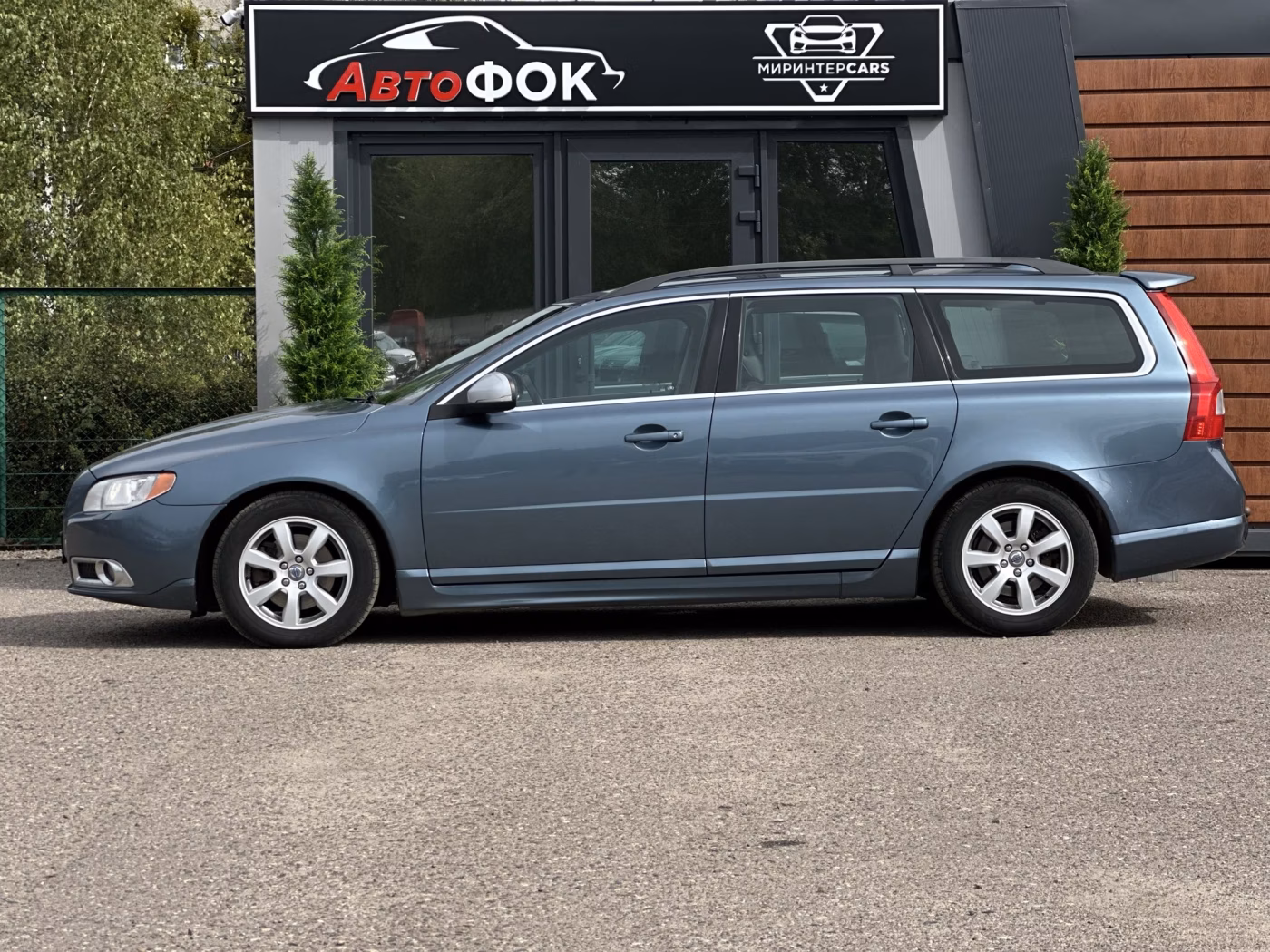 Volvo V70 фото 6