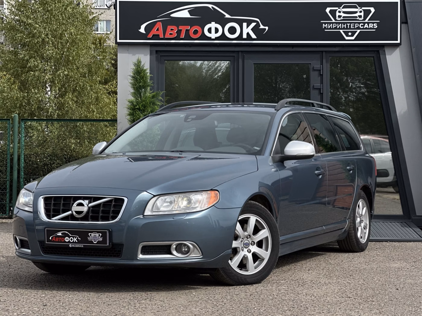 Volvo V70 фото 7