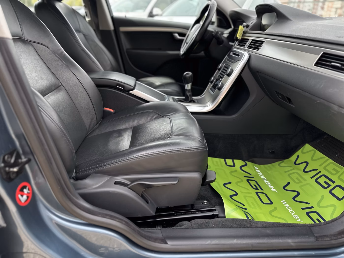 Volvo V70 фото 14