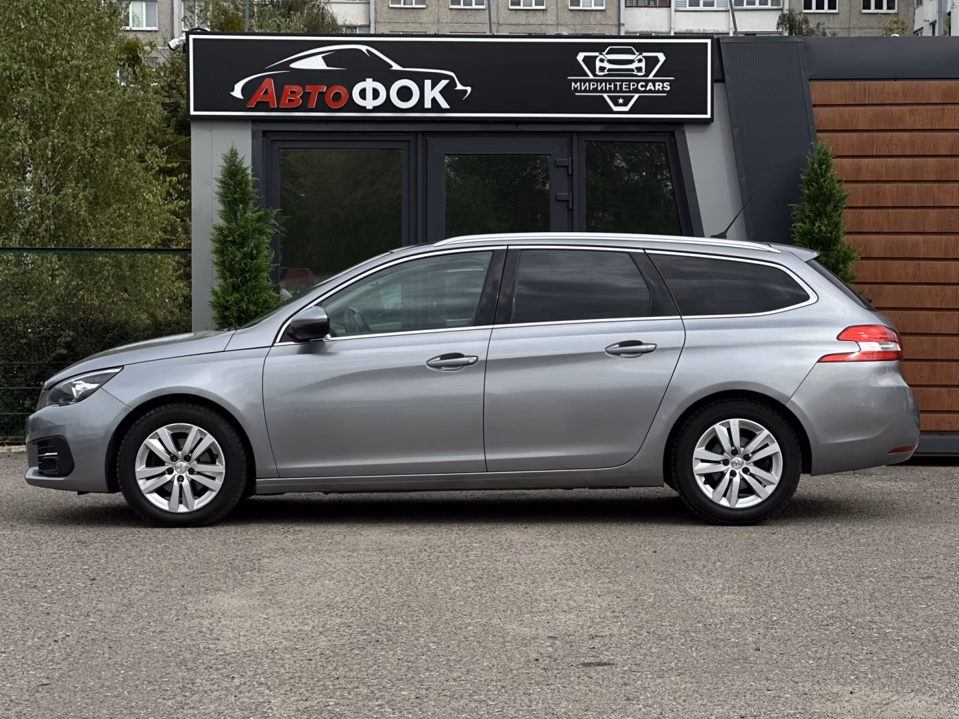 Peugeot 308 фото 6