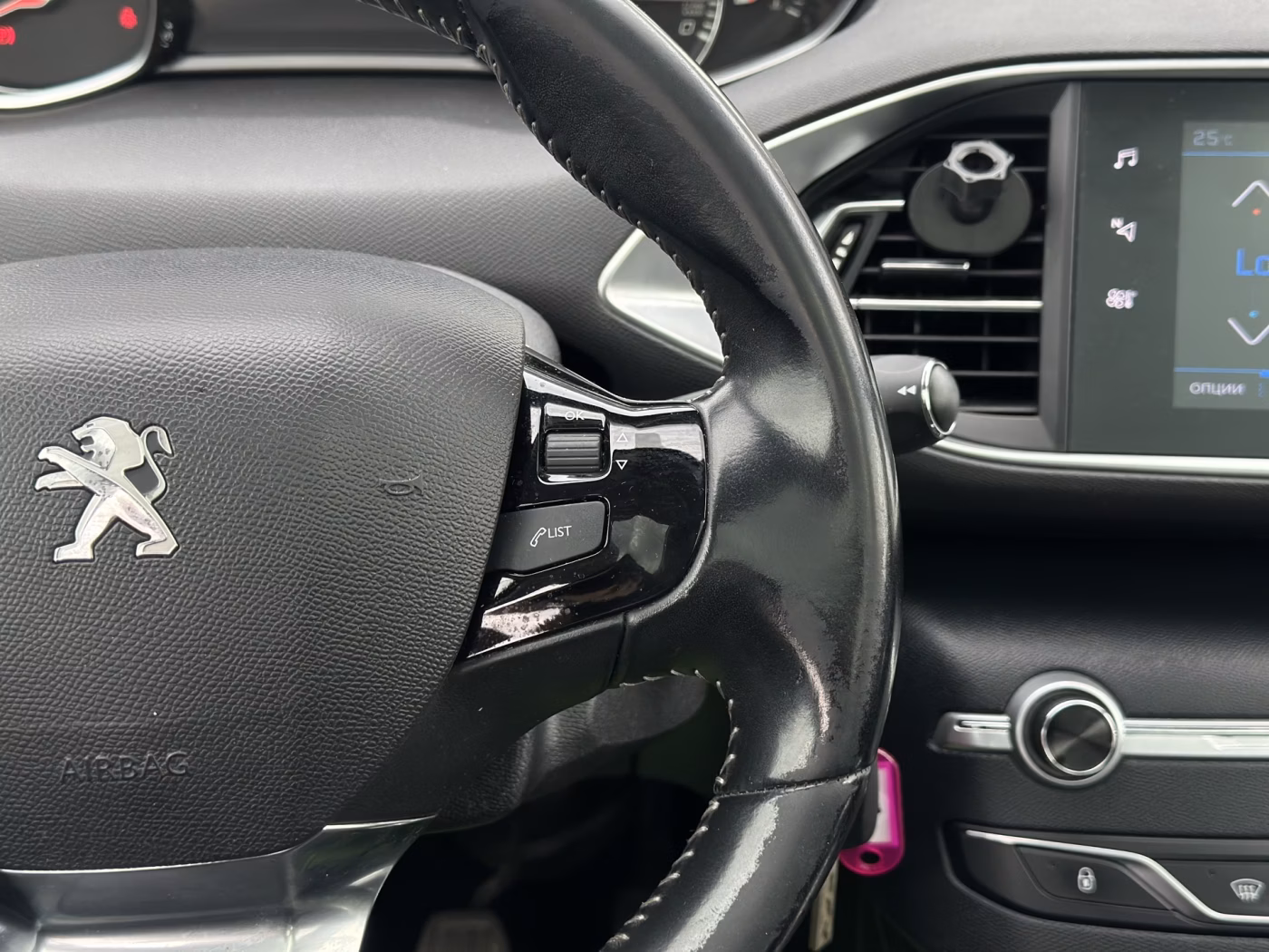 Peugeot 308 фото 16