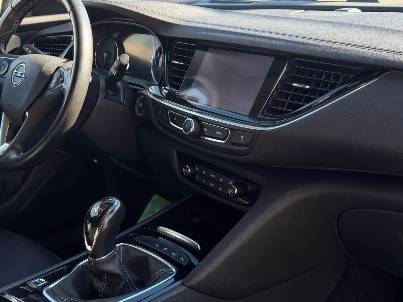Opel Insignia фото 16