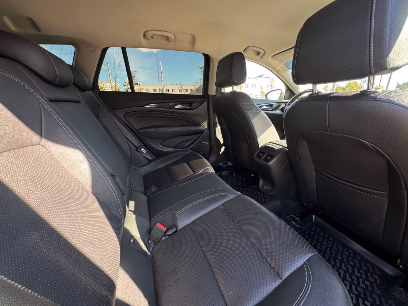 Opel Insignia фото 17