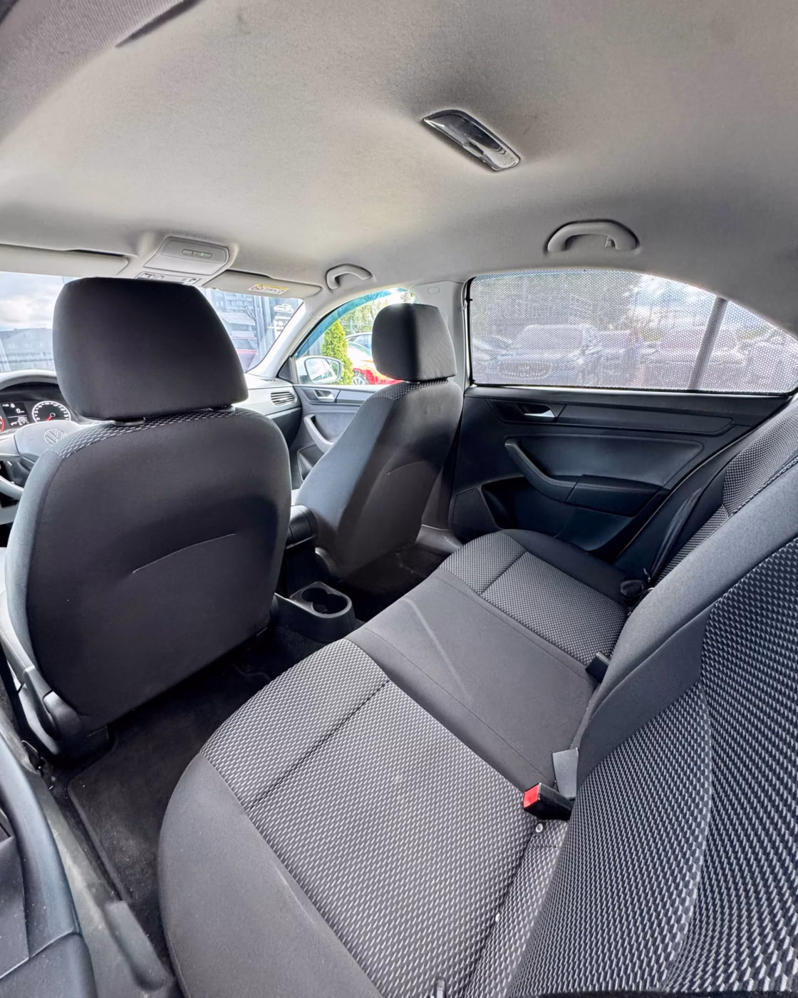 Volkswagen Polo Sedan фото 11