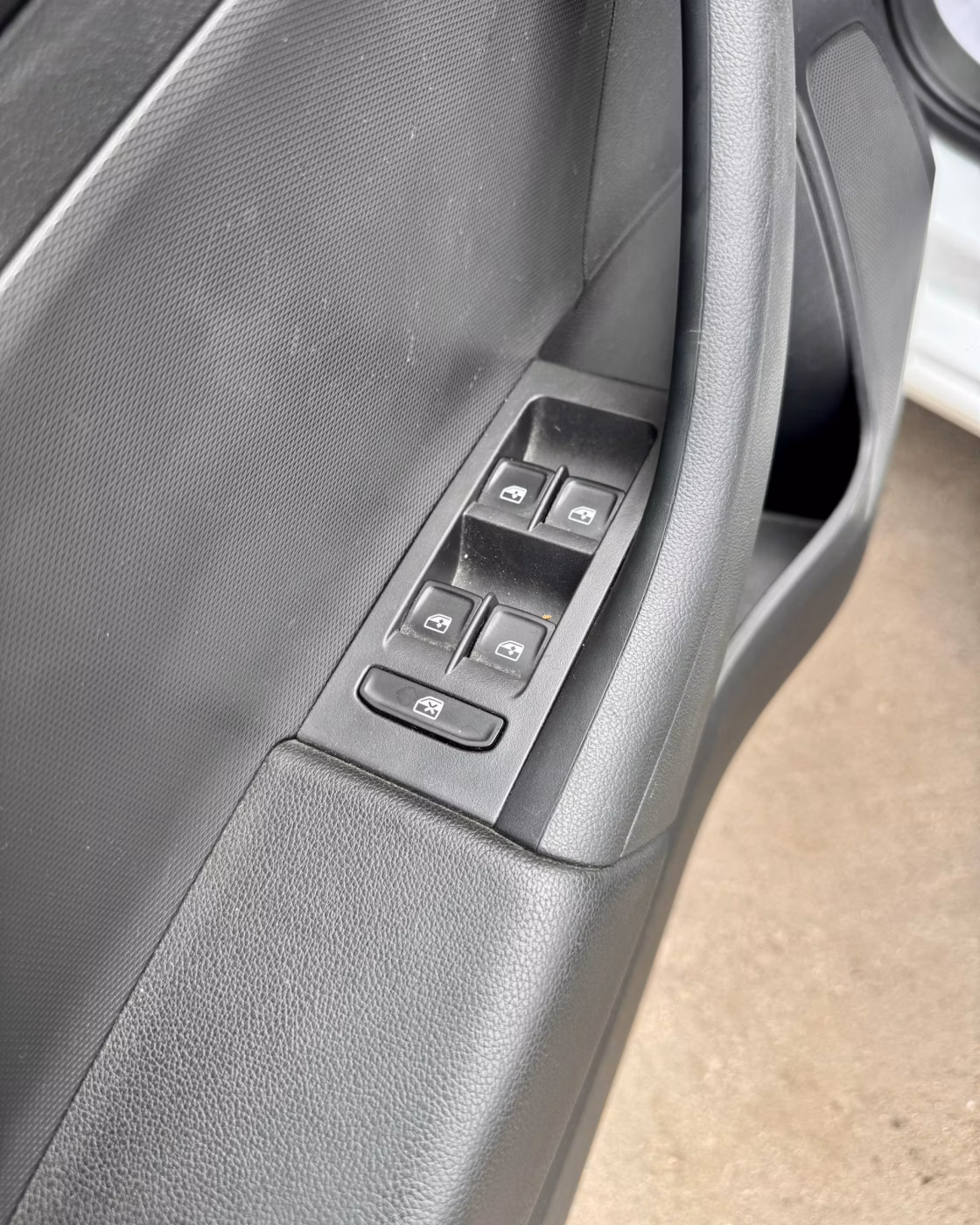 Volkswagen Polo Sedan фото 17