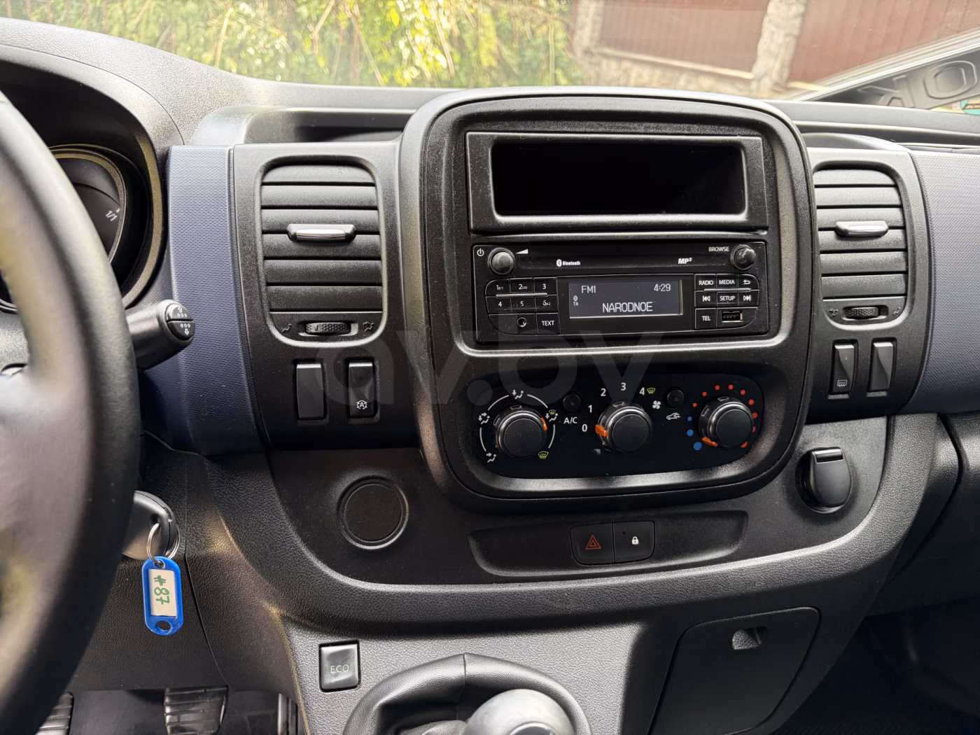 Opel Vivaro фото 10