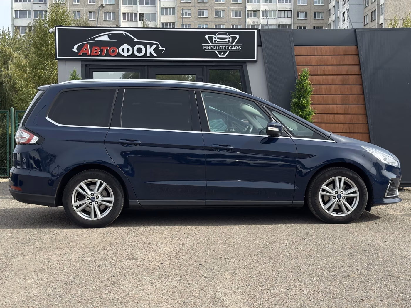 Ford Galaxy фото 2