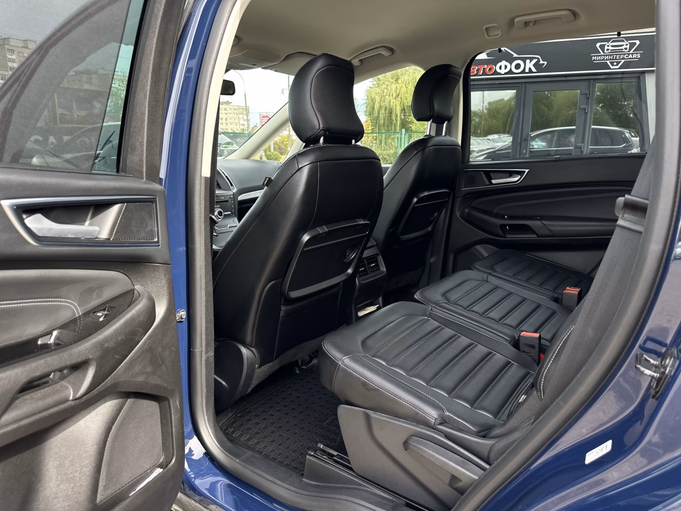 Ford Galaxy фото 10