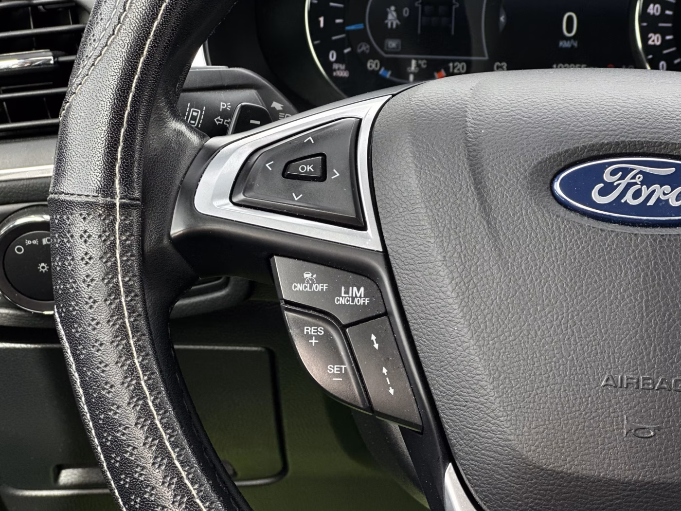 Ford Galaxy фото 14