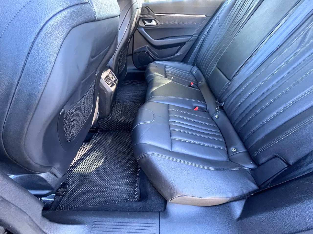 Peugeot 508 фото 8