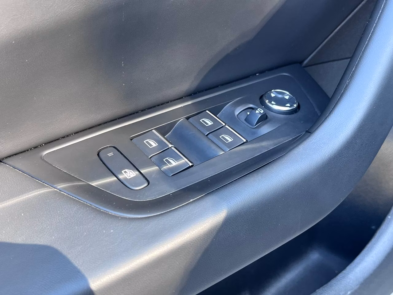 Peugeot 508 фото 14