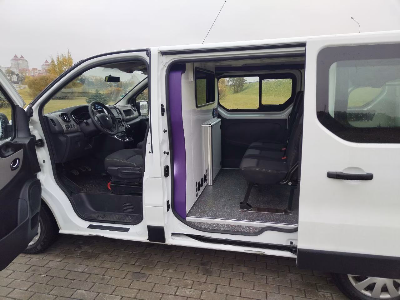 Renault Trafic фото 11