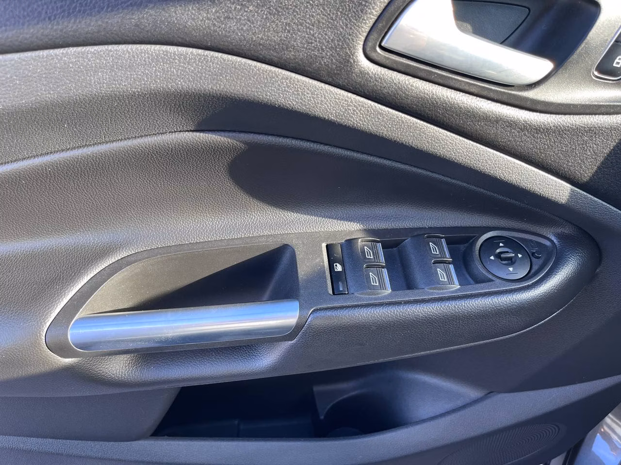Ford Kuga фото 9