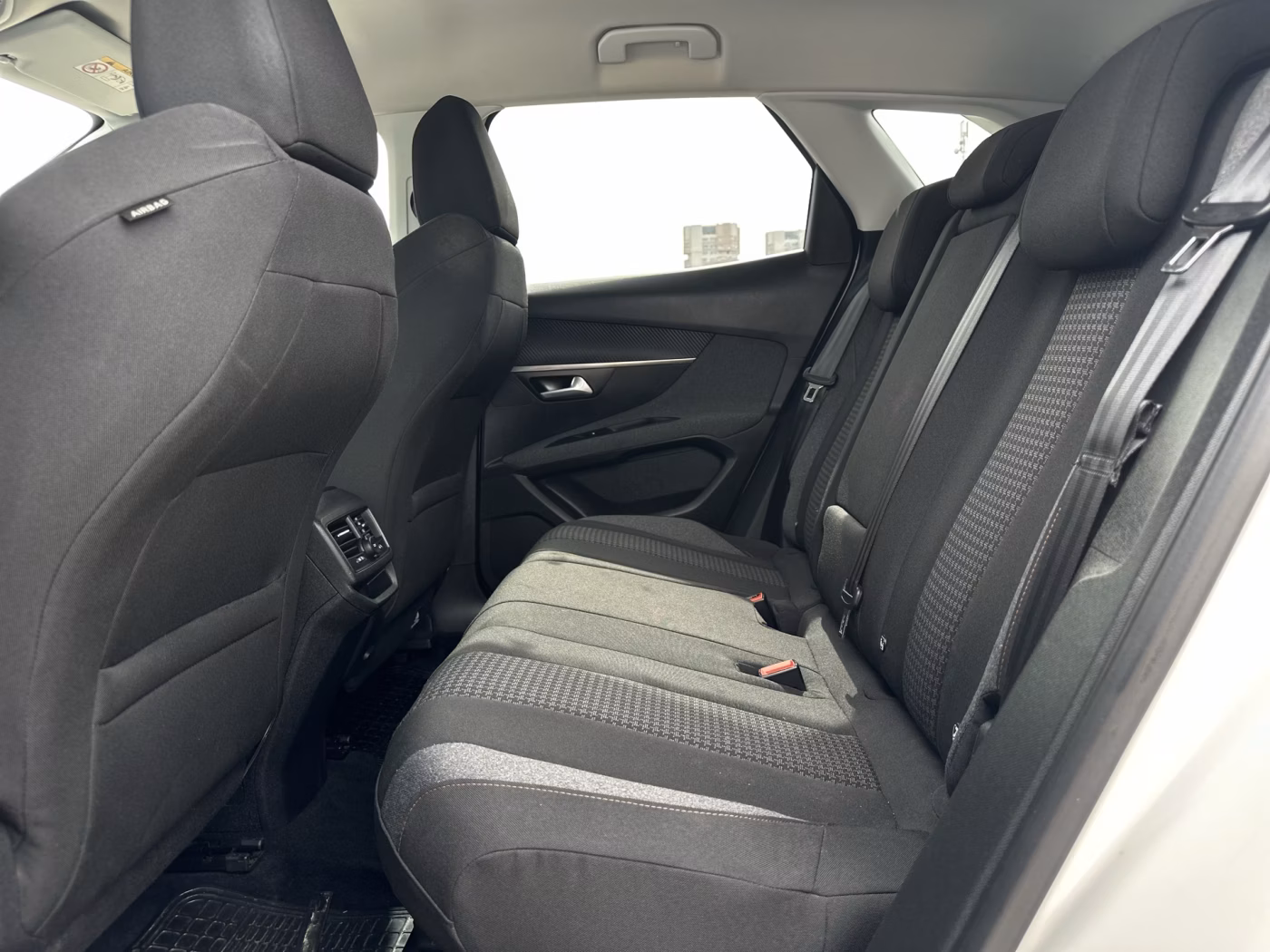 Peugeot 3008 фото 10