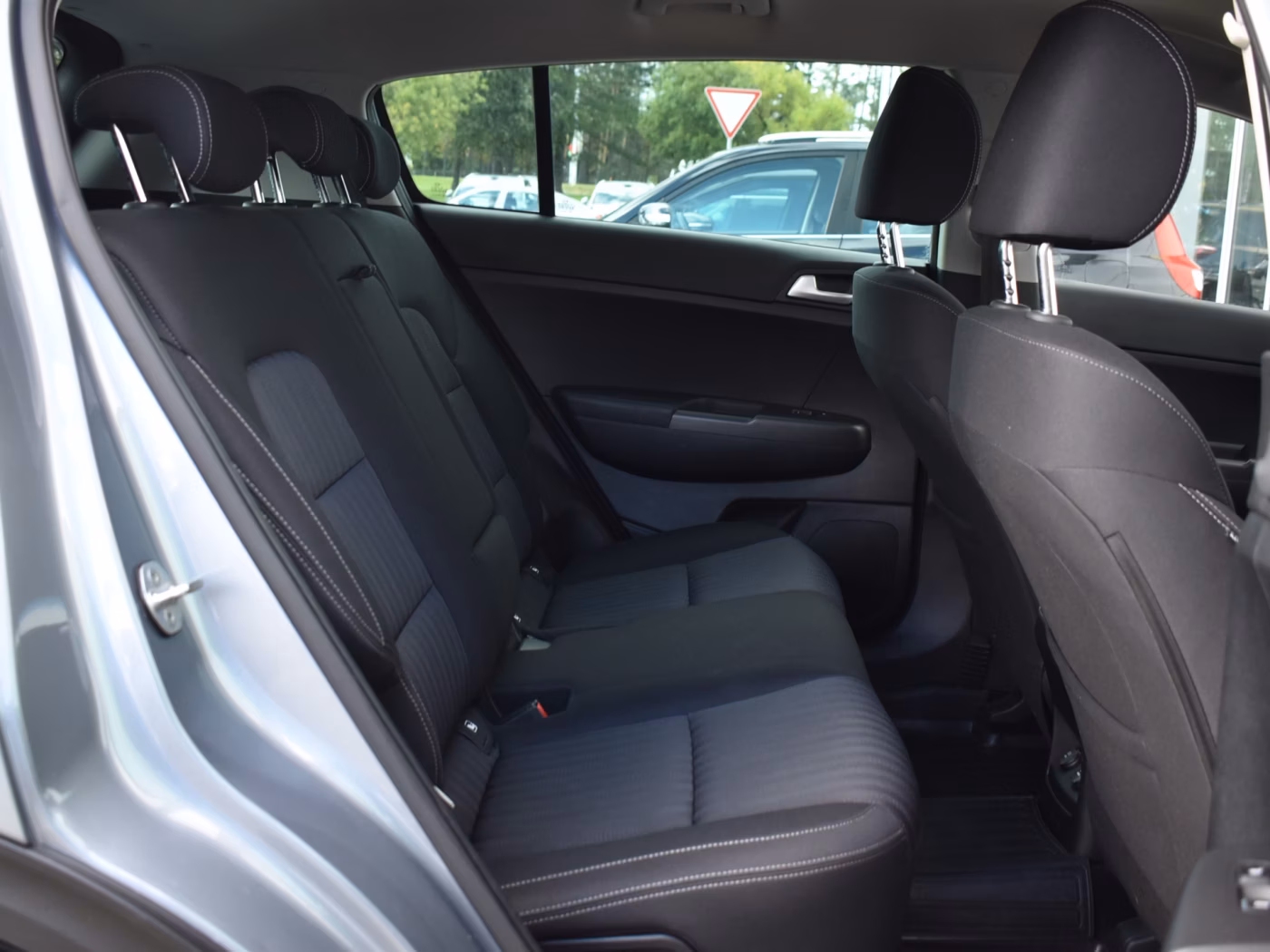 Kia Sportage фото 11