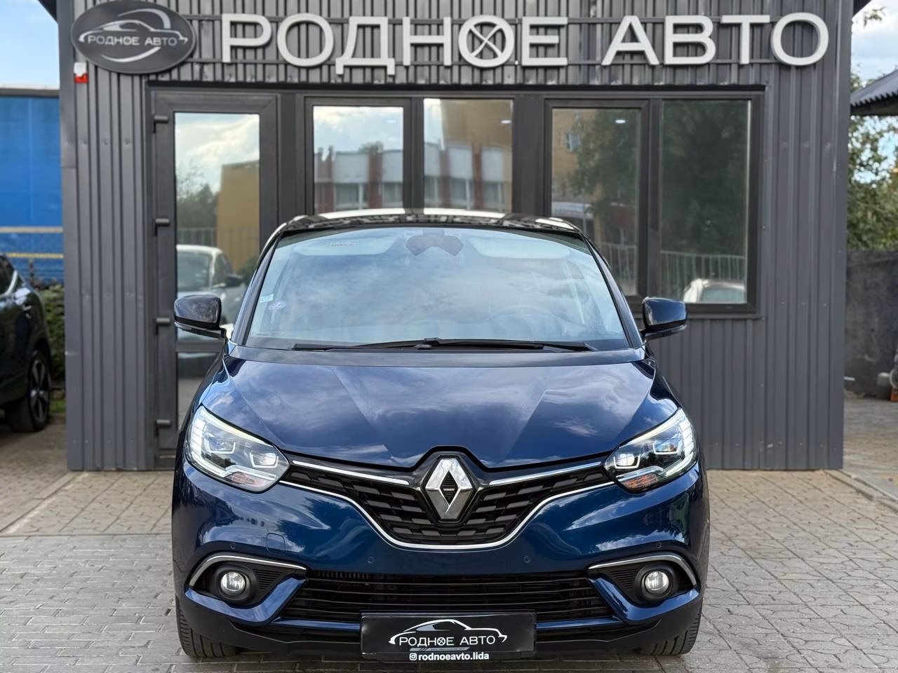 Renault Scenic фото 2