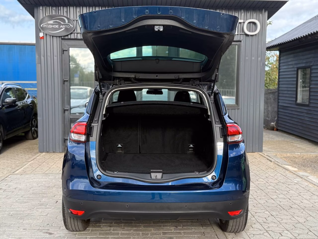 Renault Scenic фото 7