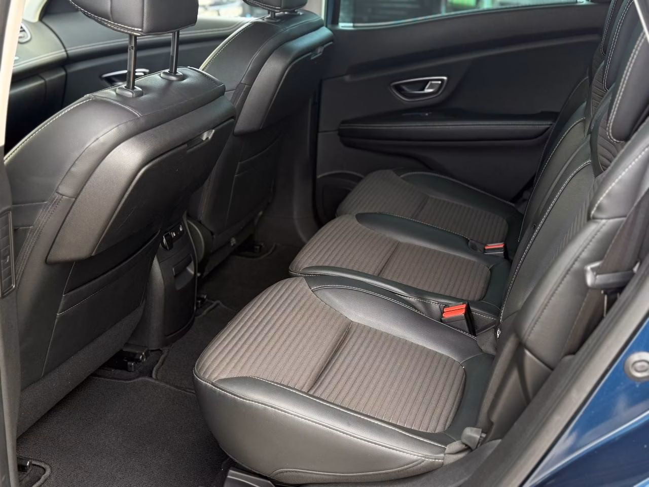 Renault Scenic фото 13