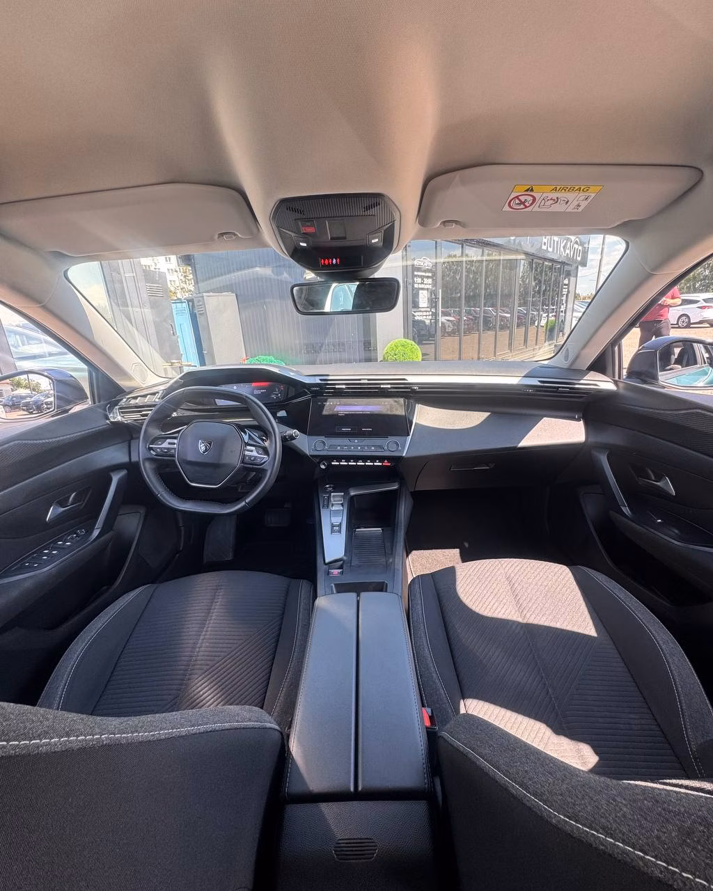 Peugeot 308 фото 9