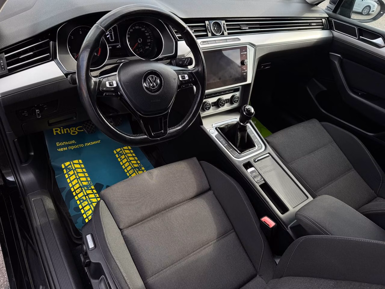 Volkswagen Passat фото 11