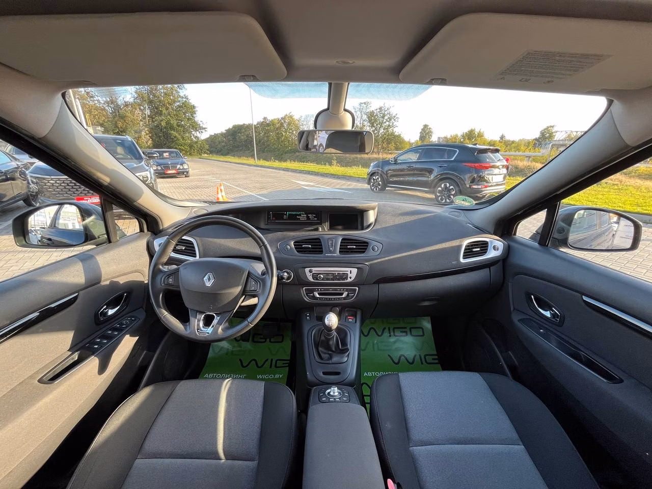 Renault Scenic фото 16