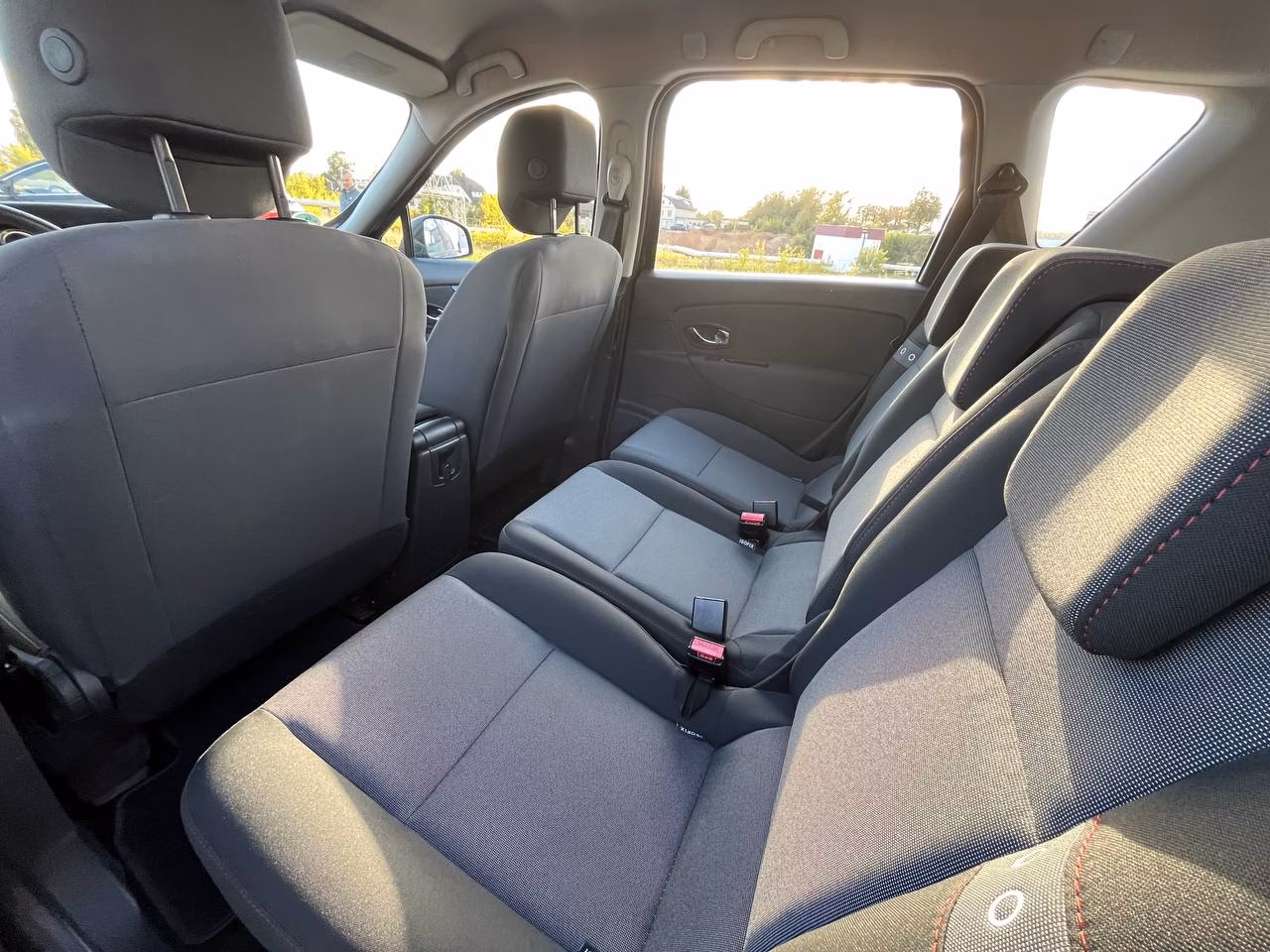 Renault Scenic фото 17