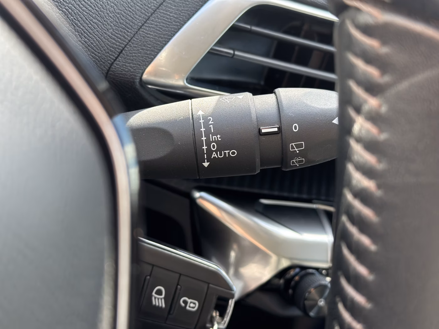 Peugeot 5008 фото 17