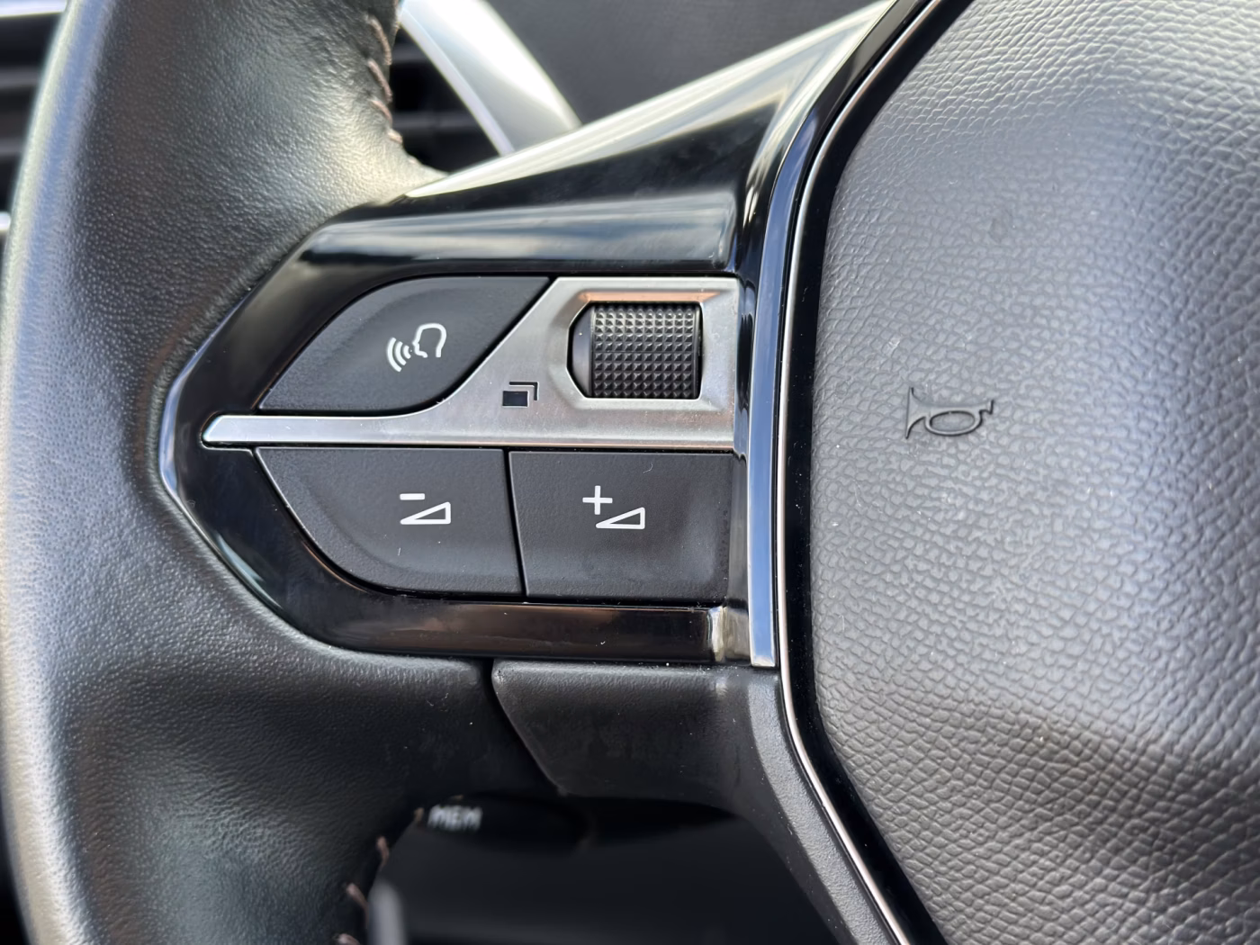 Peugeot 5008 фото 19