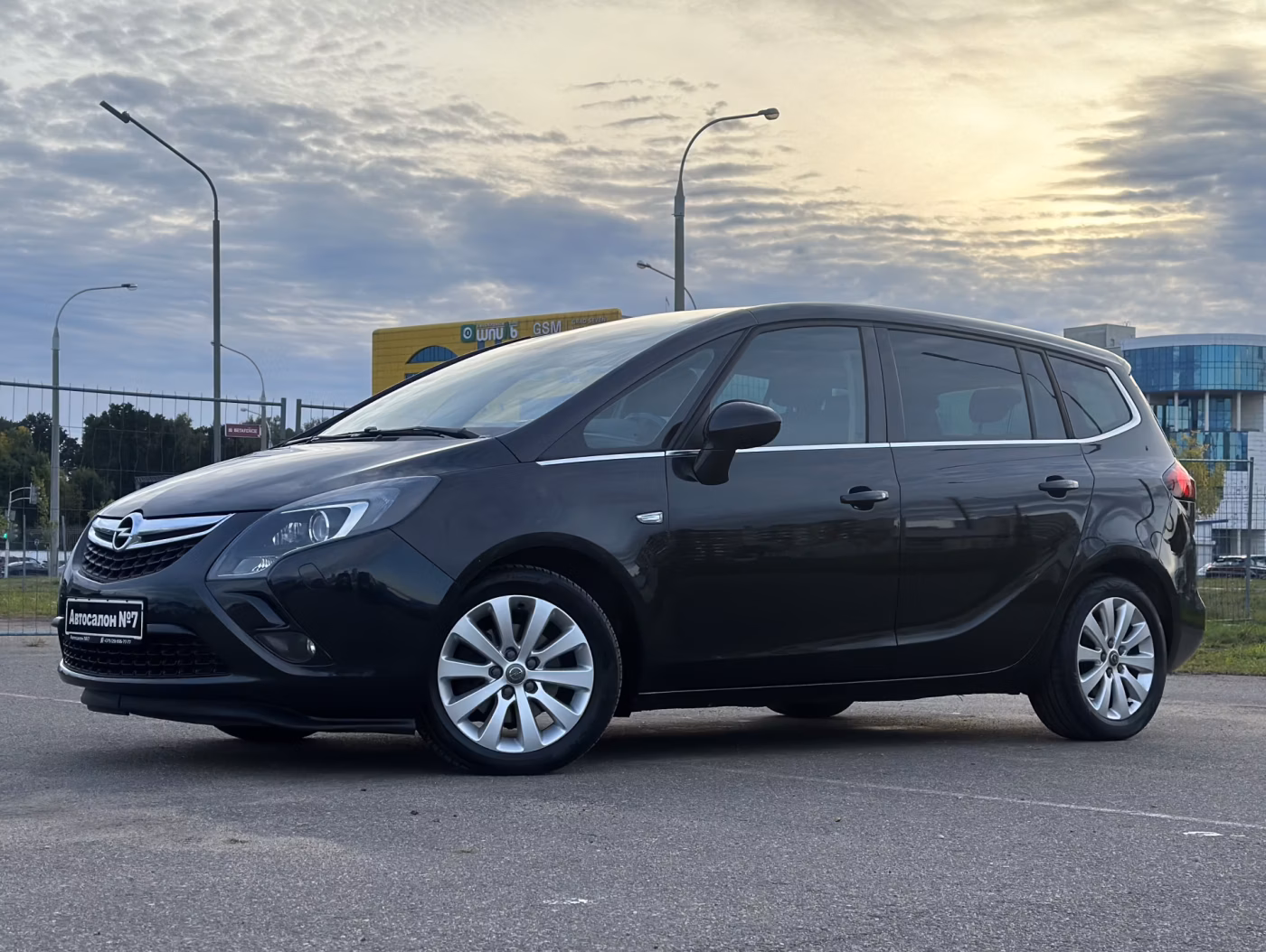 Opel Zafira фото 2