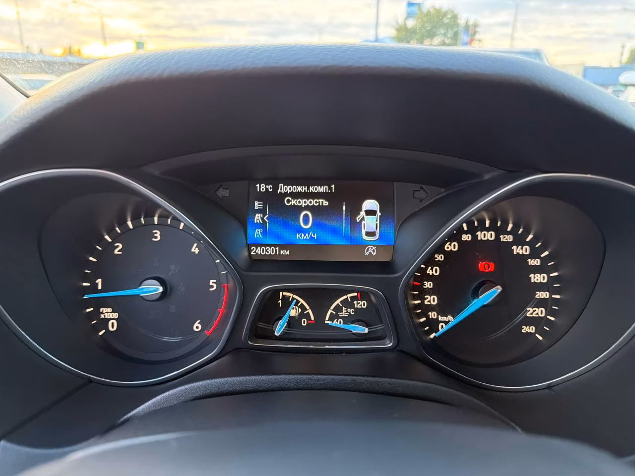 Ford Focus фото 11