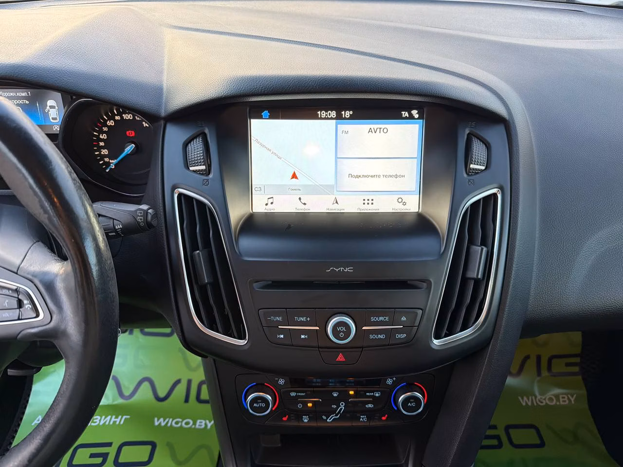 Ford Focus фото 12