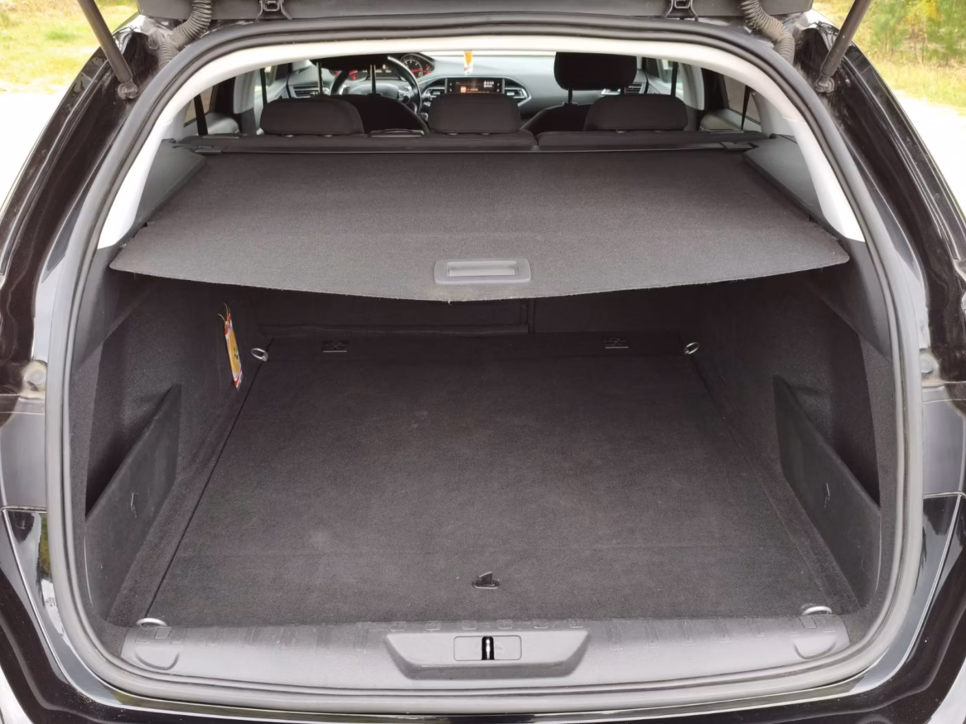 Peugeot 308 фото 8