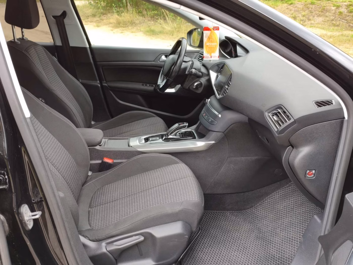 Peugeot 308 фото 13