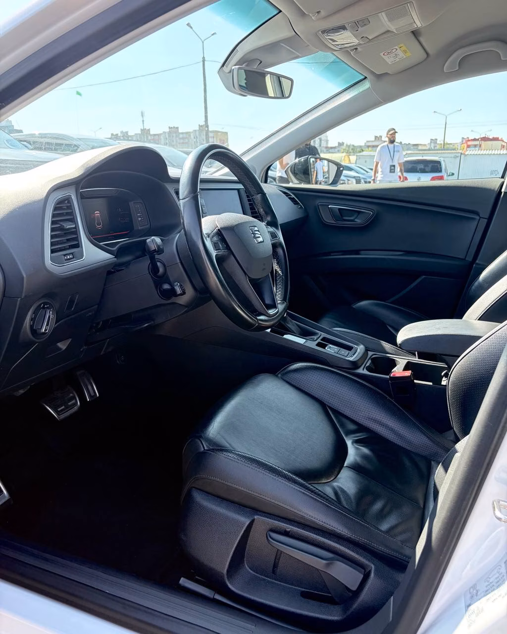 SEAT Leon фото 9