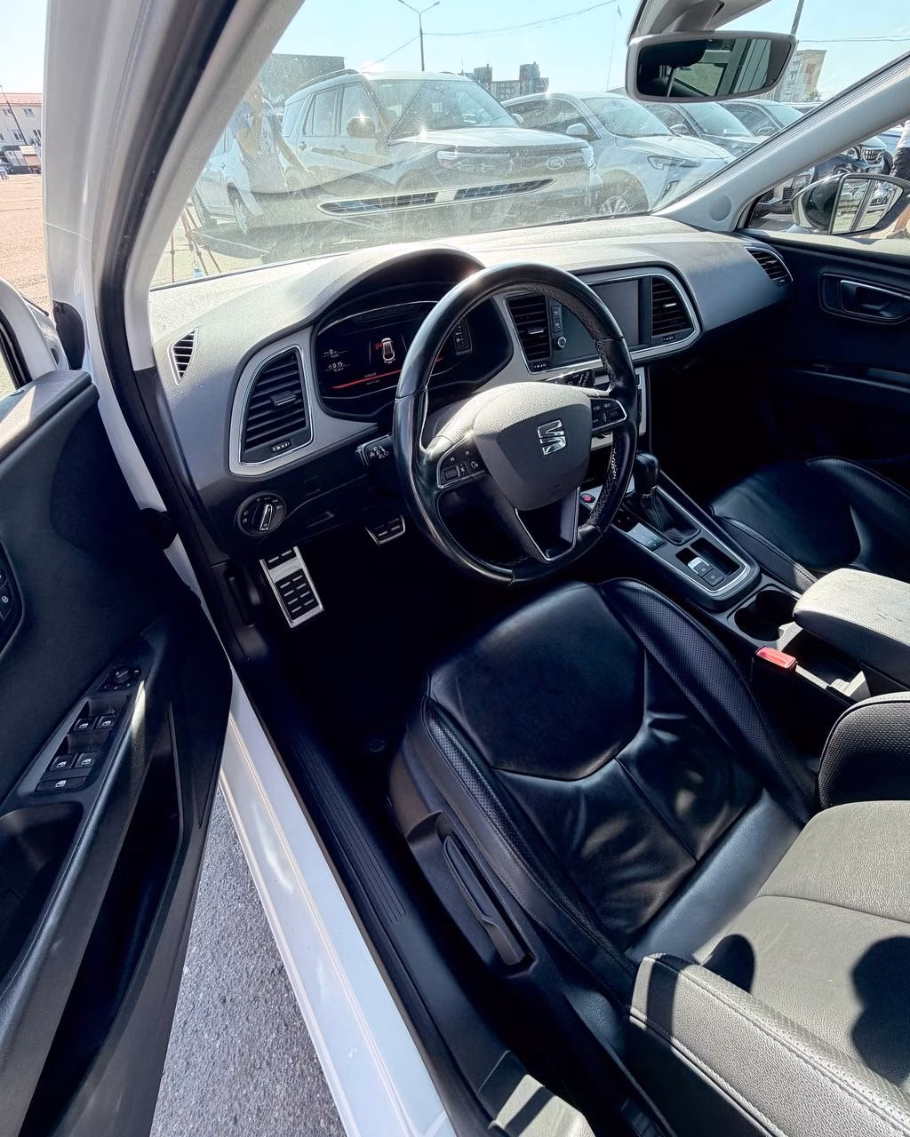 SEAT Leon фото 10