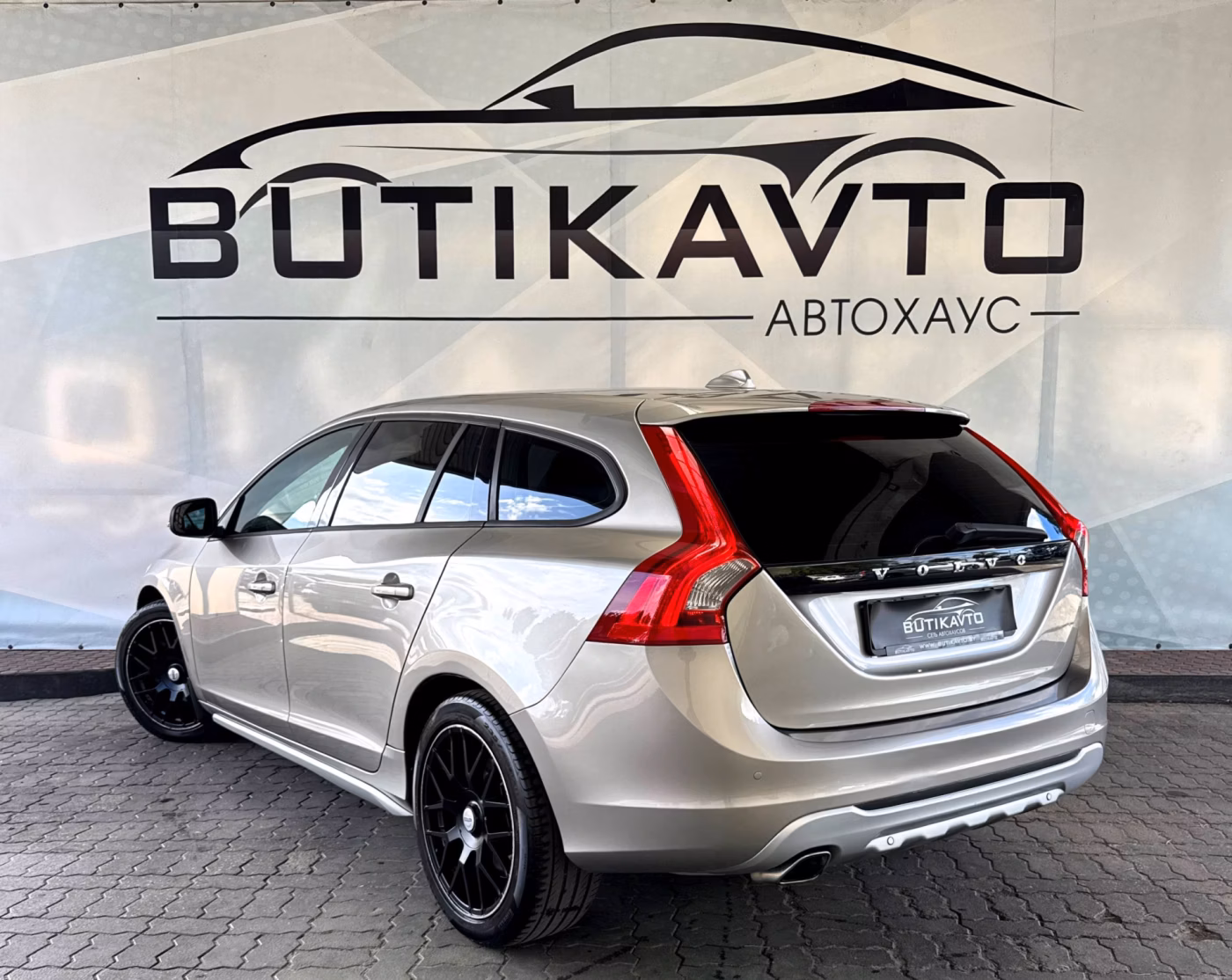 Volvo V60 фото 5