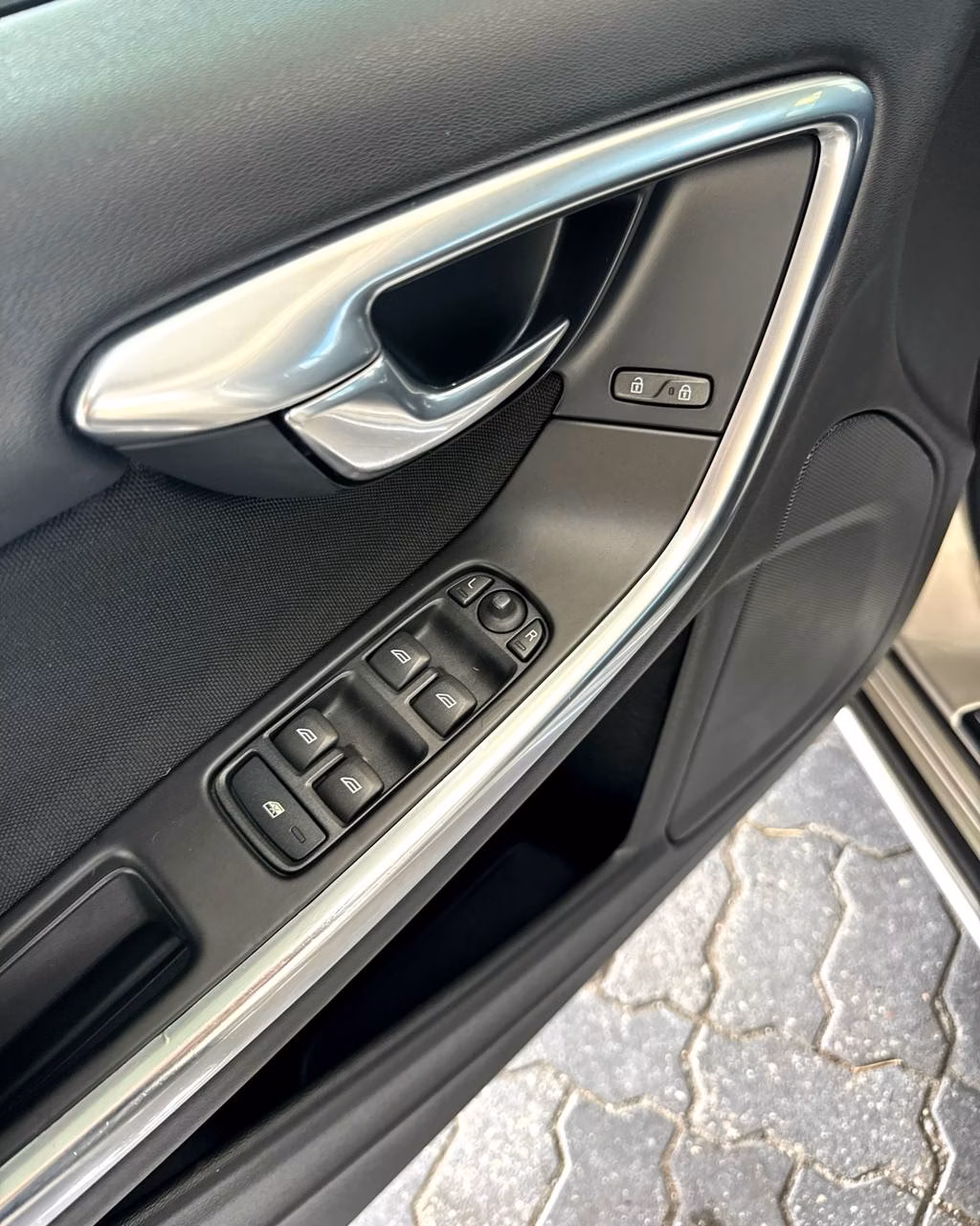 Volvo V60 фото 9
