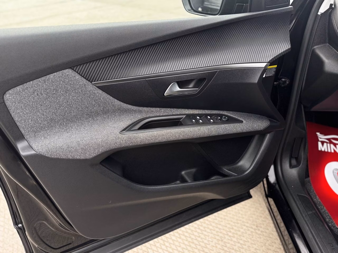 Peugeot 3008 фото 8
